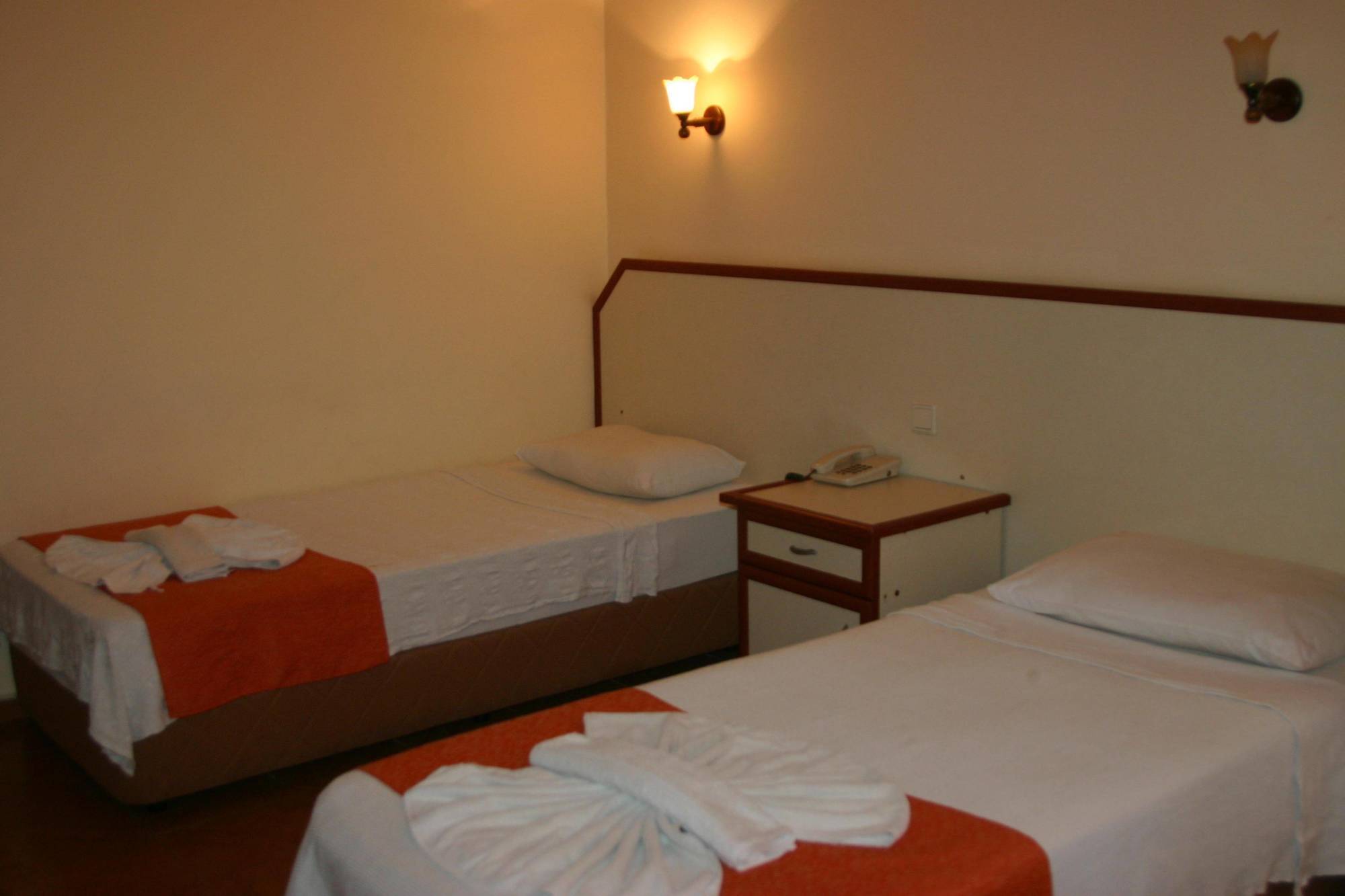 Hotel Santur Kusadasi Bagian luar foto